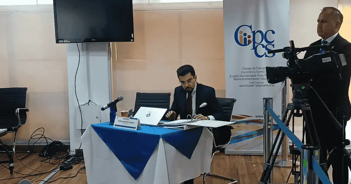 Carlos Alarcón avanza en proceso para Fiscal General