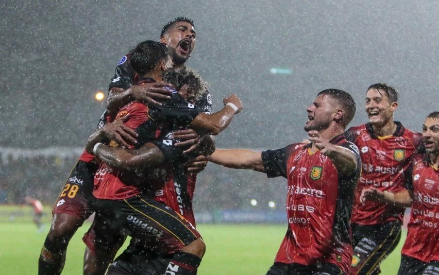 Independiente del Valle manda en la LigaPro