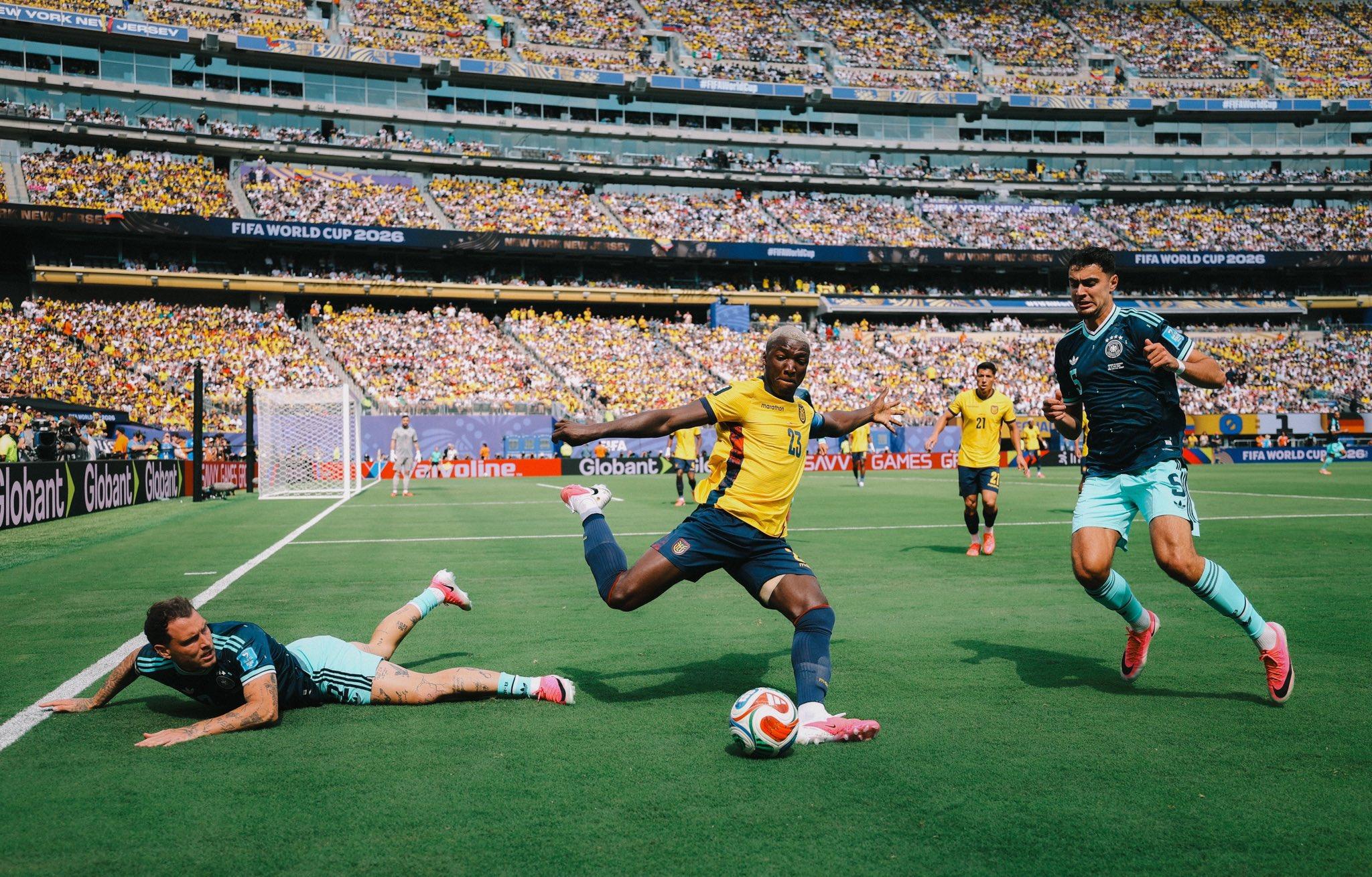 Cinco jugadores ecuatorianos tienen amarilla, pero no se perderán el partido contra México