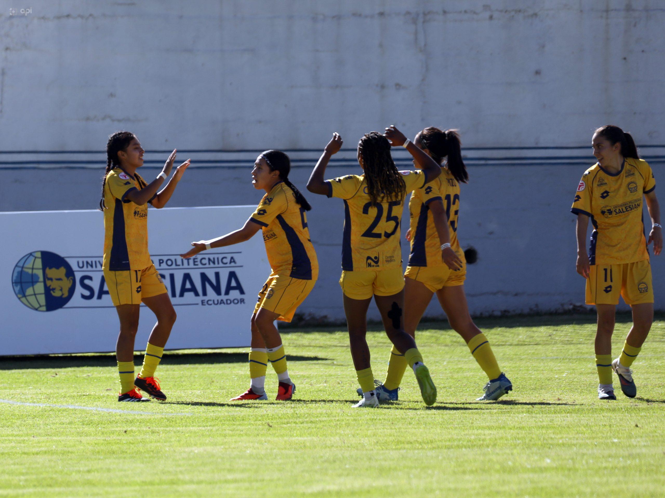 Carneras UPS no renuncia al sueño de los 'playoffs' en la Superliga Femenina