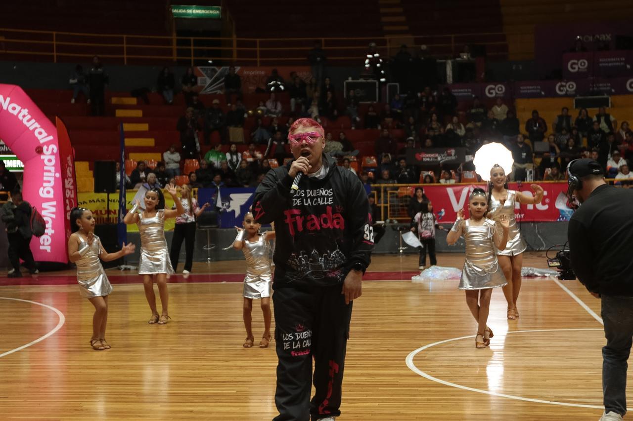 David Guerrero estrena 'Los Dueños de la Calle' para el Mundialito 51