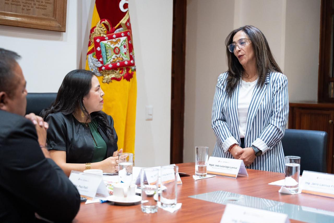 Inés Luzuriaga es la nueva gerente general de ETAPA EP