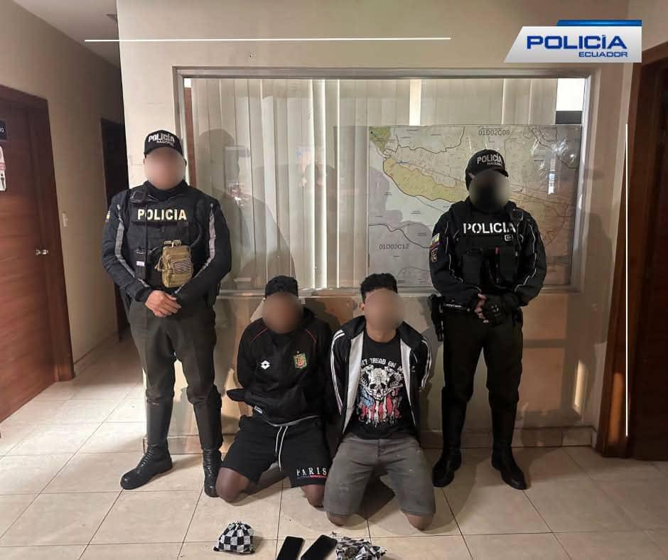 Detienen a dos venezolanos por tráfico de drogas en Cuenca