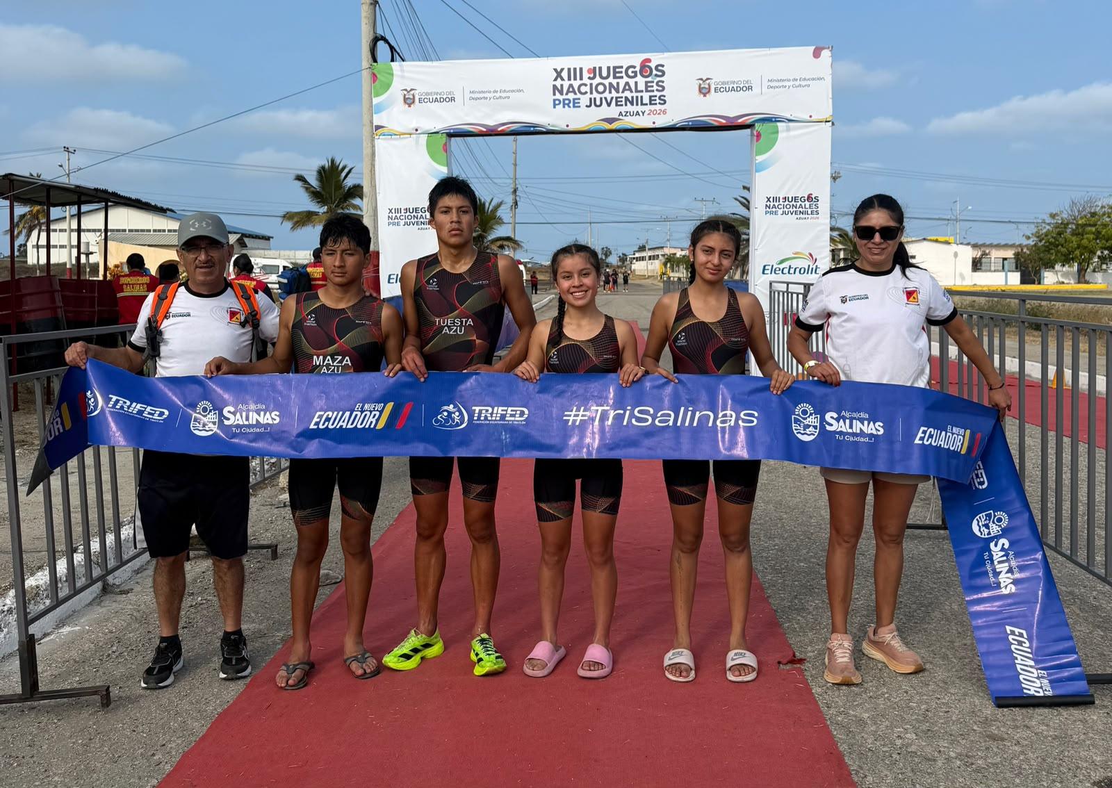 Azuay conquista el oro en relevos del triatlón en Juegos Prejuveniles