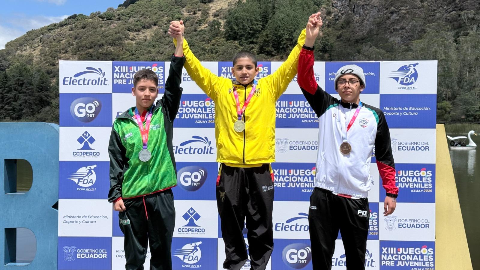 Zapata y Cattan ganan los 3 km de aguas abiertas en Busa
