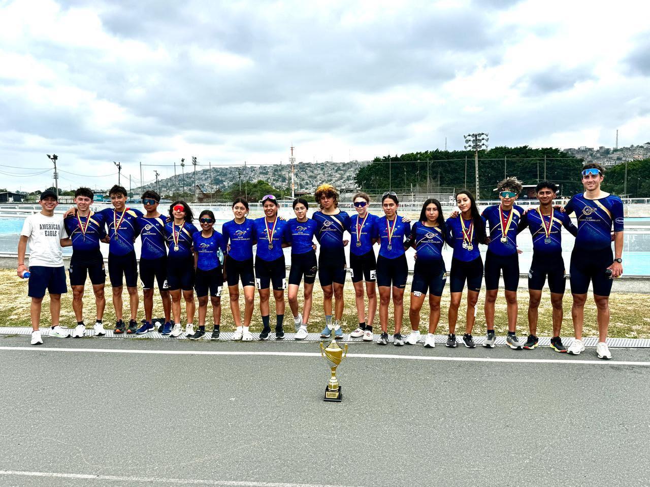 Azuay reafirma título nacional en patinaje en categoría Mayores