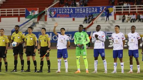 Imbabura SC en contra del arbitraje: "Hoy no hay fotos, el show se llevó el árbitro"