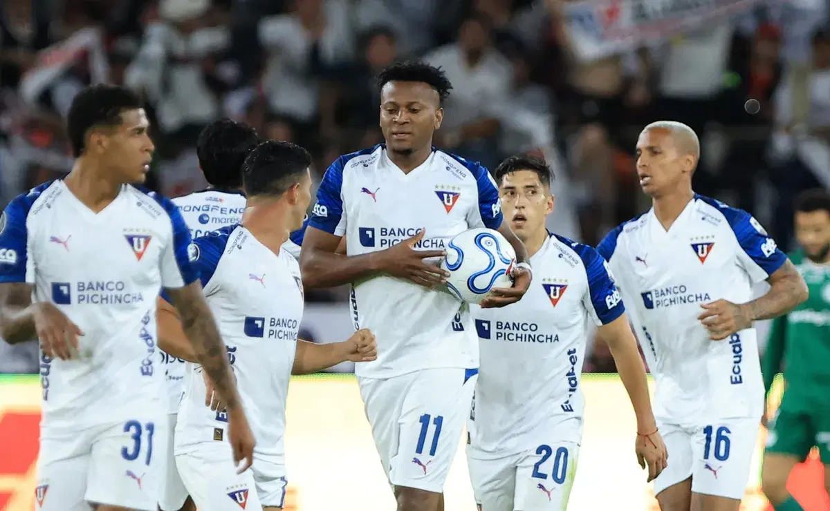 Liga de Quito anuncia renovaciones sorpresa para el 2027