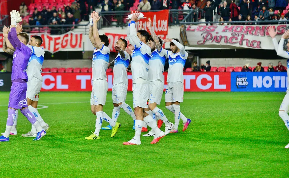 Inédita formación de Universidad Católica ante Estudiantes por Libertadores