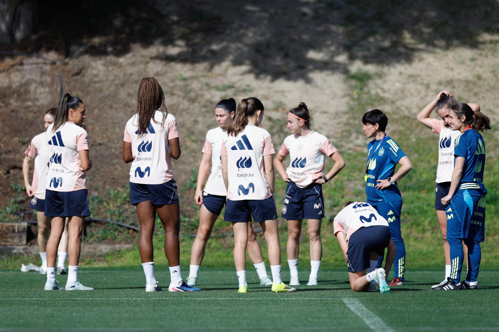 España necesita goleada ante Ucrania en Córdoba