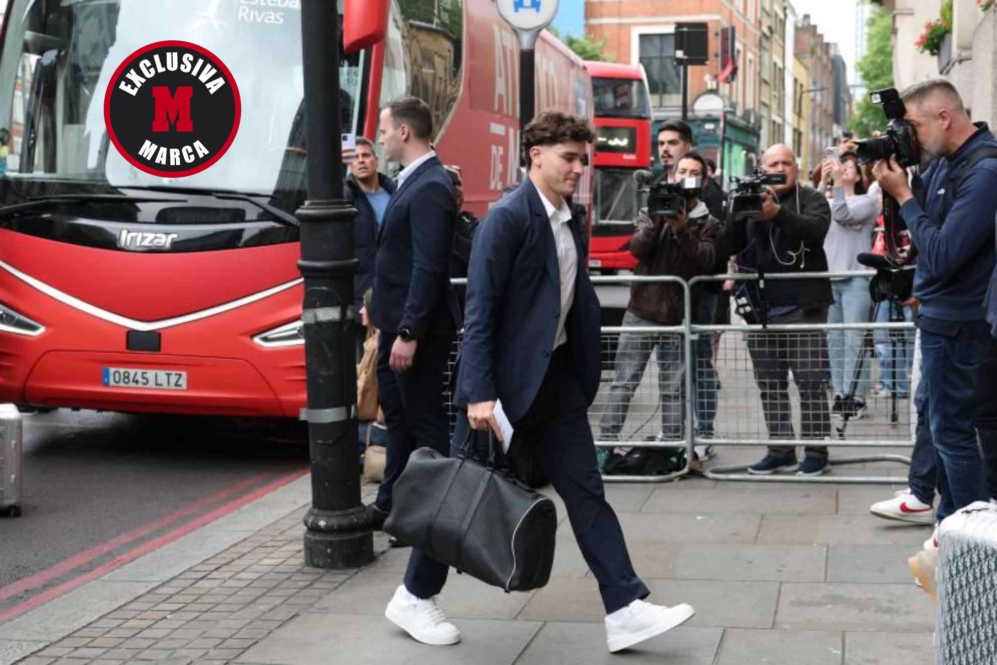 Julián Álvarez abre la puerta de salida