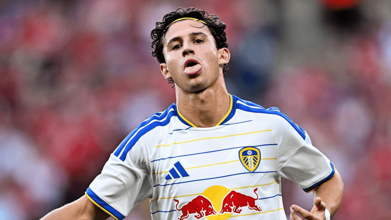 Brenden Aaronson destaca en pretemporada con Leeds United