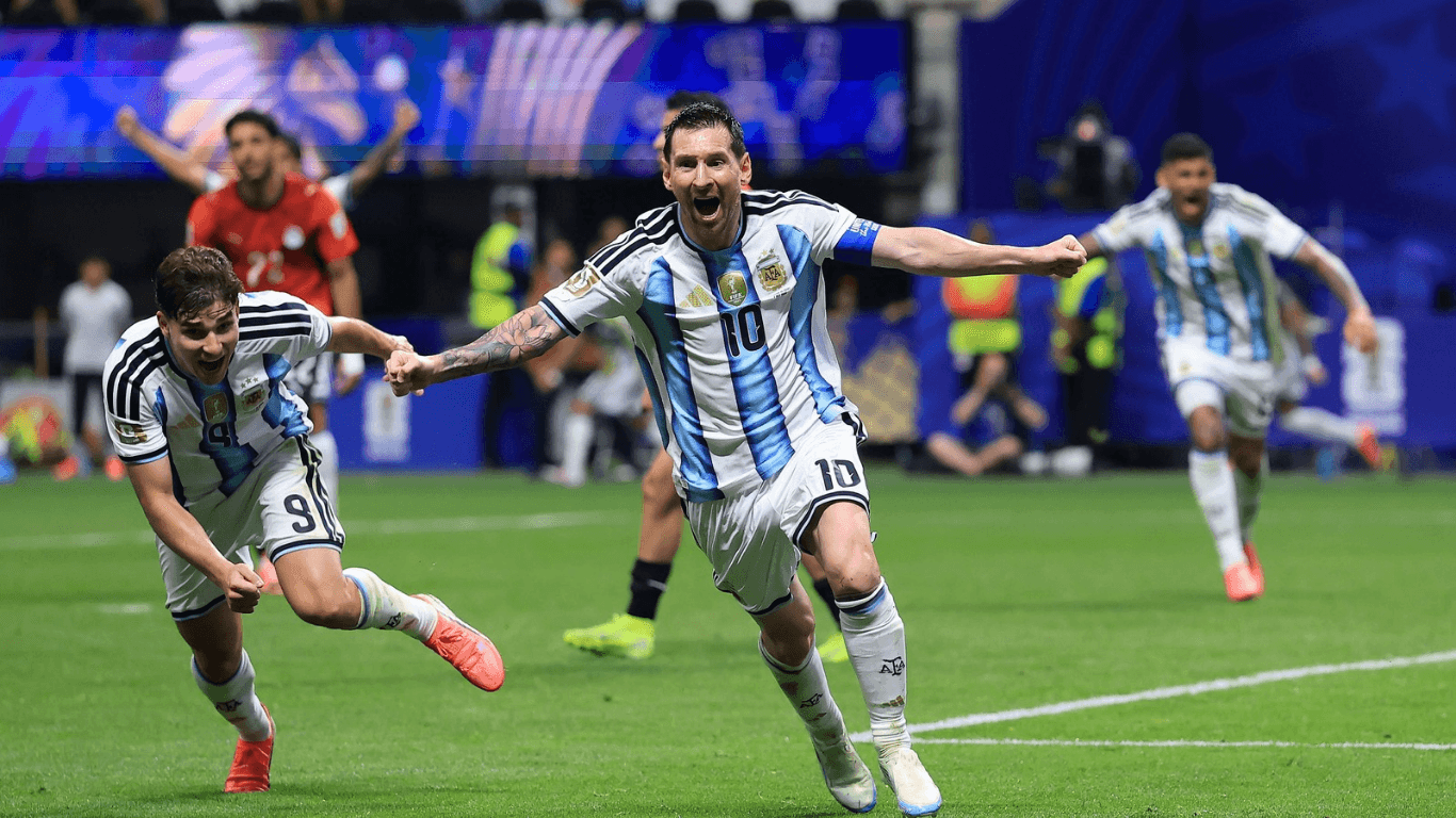 Argentina sufre pero avanza: 3-2 a Egipto en octavos