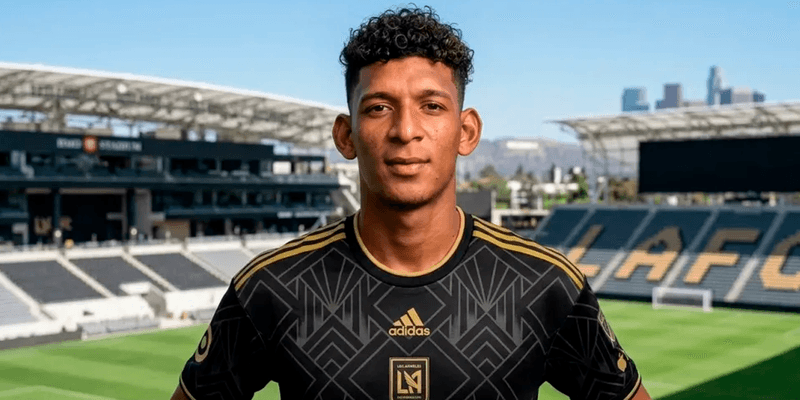 Sergio Vásquez obtiene visa y queda listo para debutar en la MLS