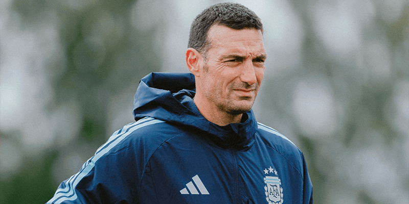Scaloni seguirá al mando de Argentina hasta 2030