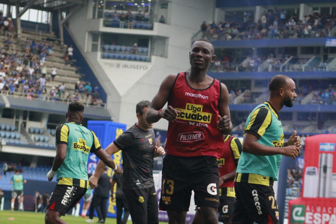 Janner Corozo viajó a Quito y está listo para firmar con Liga de Quito por tres temporadas