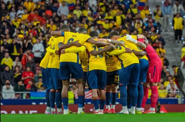 Hay que ir por el país de uno”: Cristhian Noboa pide un DT ecuatoriano para la Tri