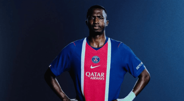 Willian Pacho acordó nuevo contrato con el PSG