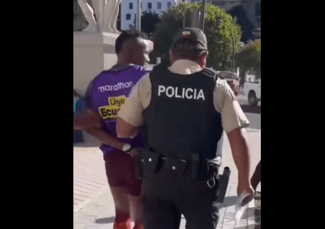 ¡Detienen a JUGADOR DE MUSHUC RUNA por no pagar la Pensión de Alimentos! (VIDEO)