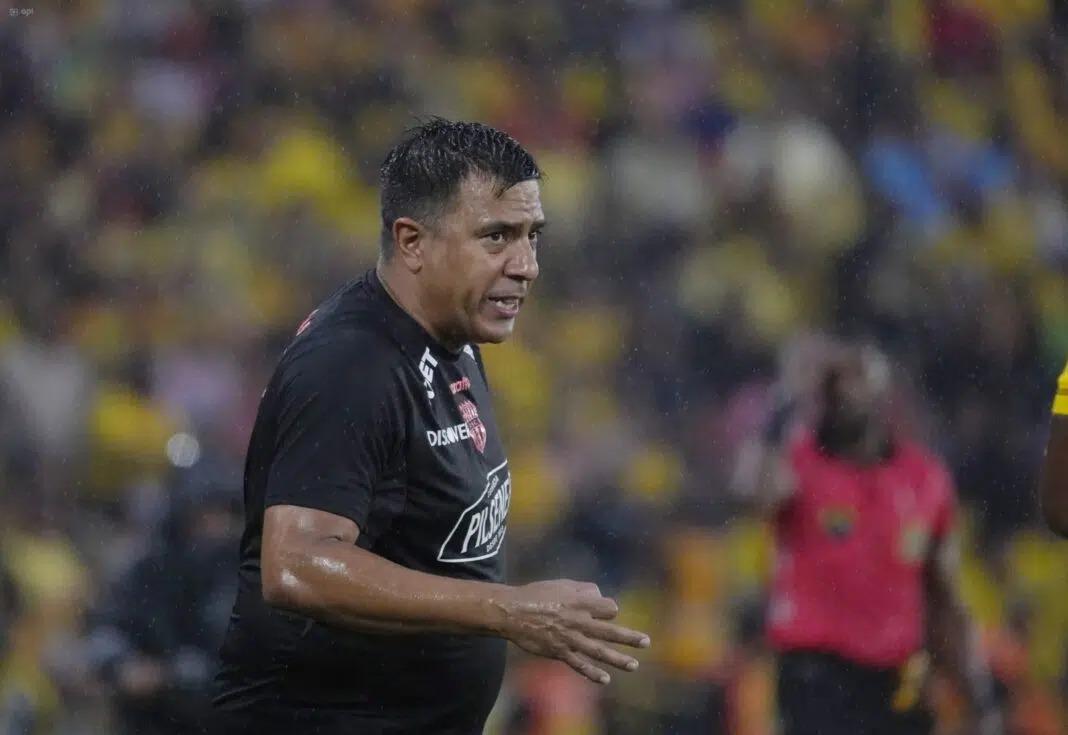 MÁS DETALLES DE LA SALIDA DE FARÍAS DE BSC: se negociará su rescisión de contrato