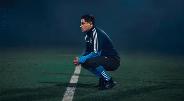 Ezequiel Medrán es el NUEVO DT de EMELEC y ya se presentó a los jugadores
