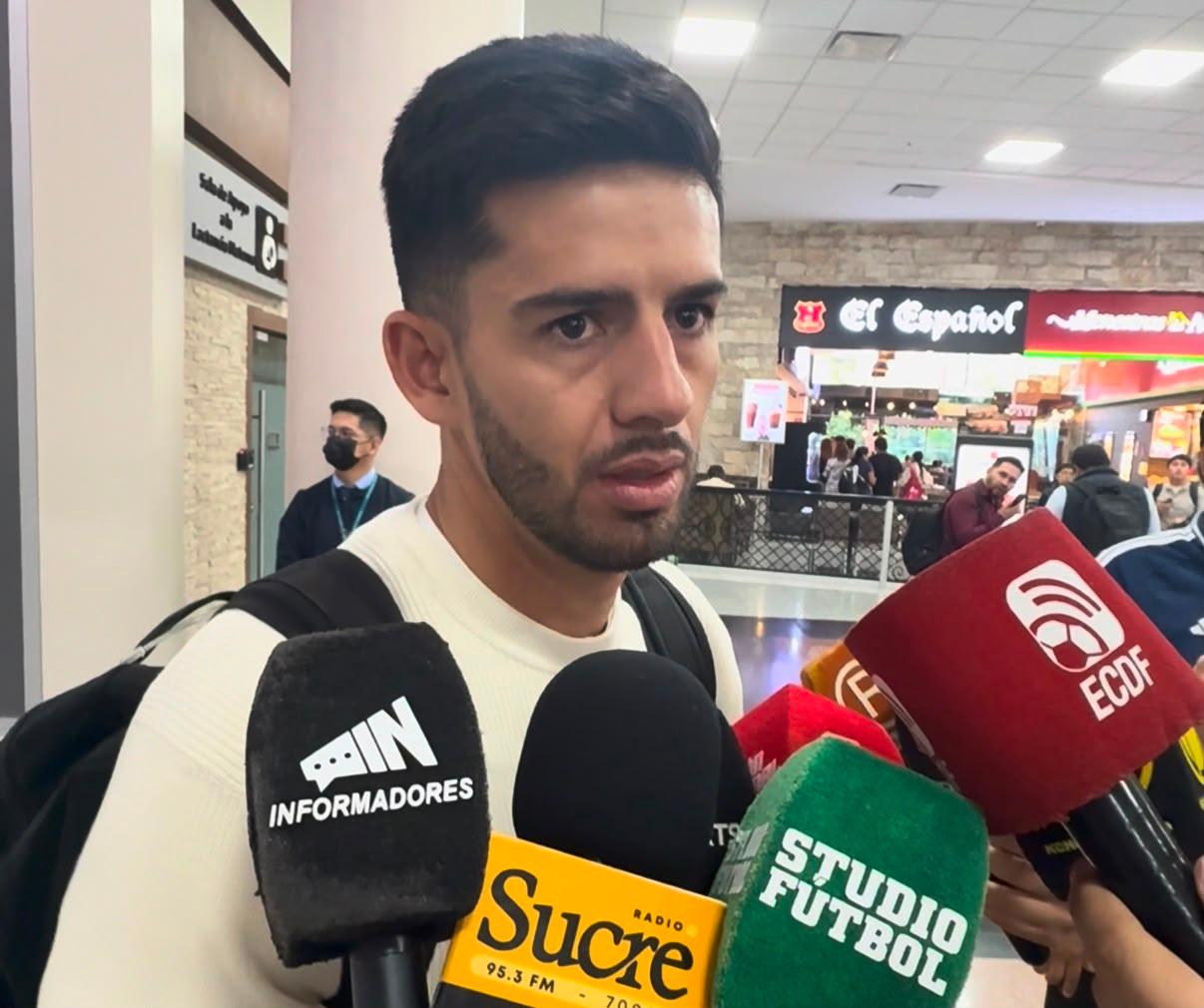 Ronie Carrillo llegó a Guayaquil para sumarse a Emelec