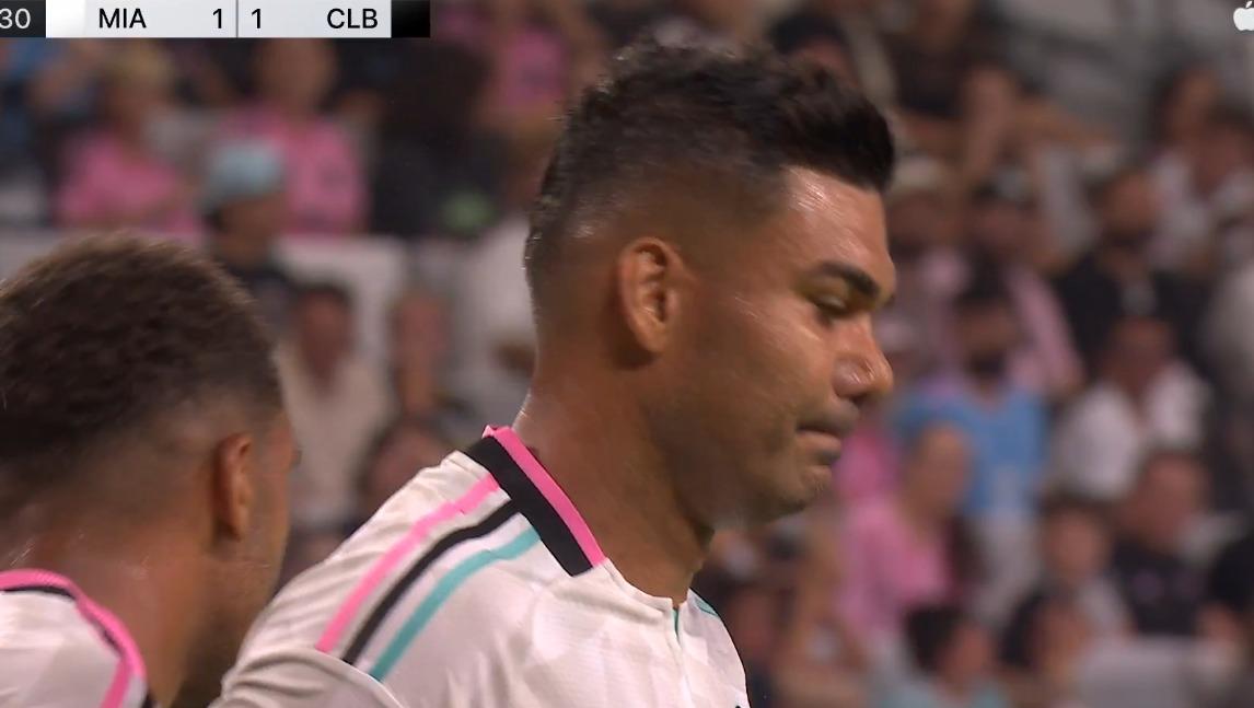 Autogol de Casemiro en su debut en casa con Inter