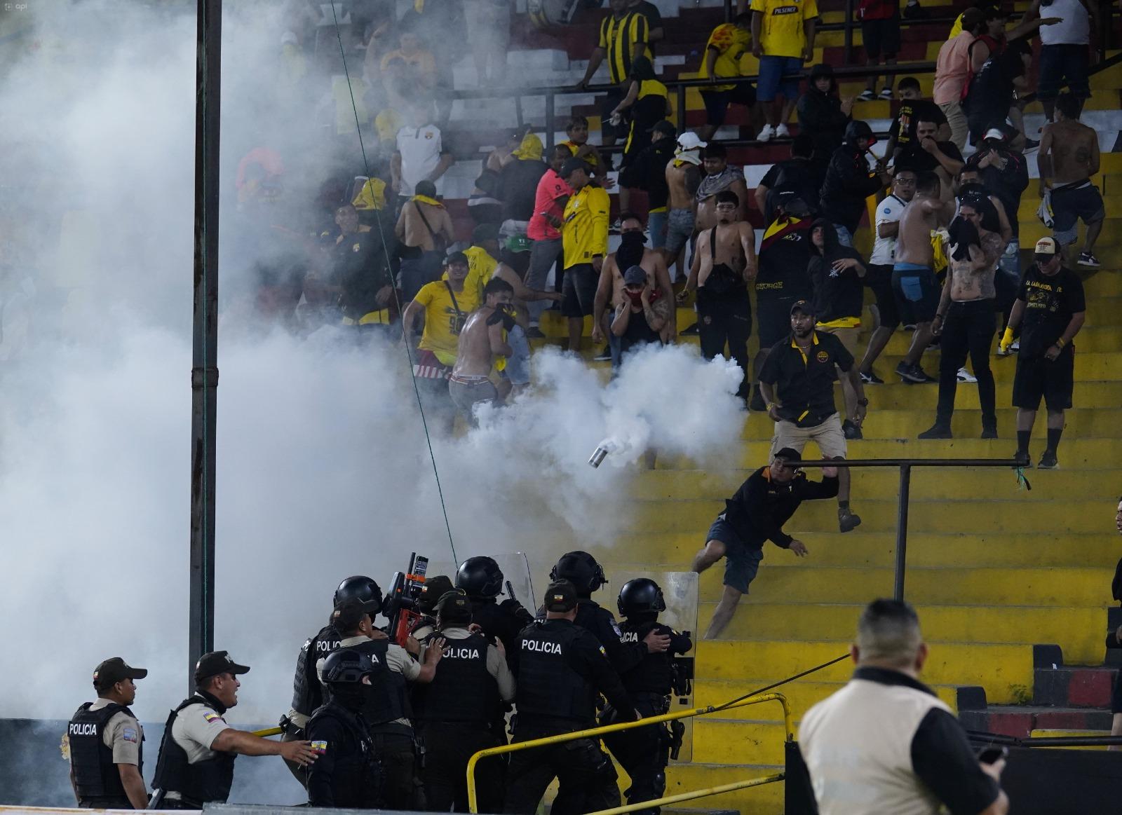 ¡LigaPro sancionó a BSC por la batalla campal en el Monumental contra Macará!
