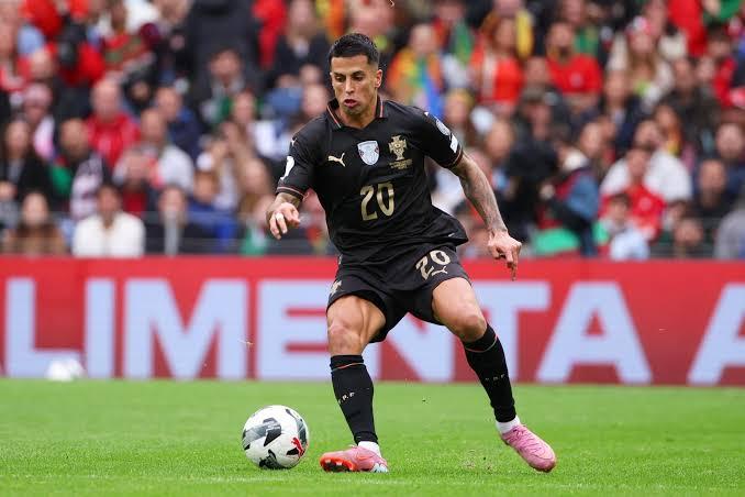 João Cancelo vuelve al Barça y firma hasta 2029
