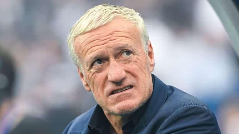 LA SELECCIÓN DE FRANCIA LE DEDICA SU TRIUNFO SOBRE NORUEGA A SU DT POR LA MUERTE DE SU MADRE