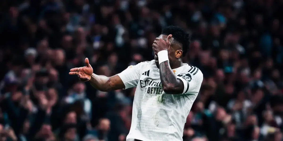Las polémicas gesticulaciones de Vinicius Jr. hacia los aficionados del Atlético de Madrid tras la clasificación del Real Madrid
