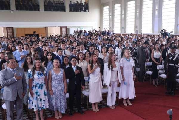 Guayaquil celebra 206 años de independencia con sesión solemne