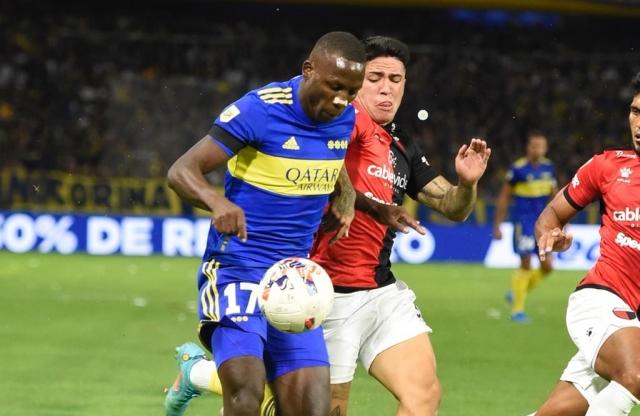 Luis Advíncula no llegará a Liga de Quito y seguirá en Alianza Lima