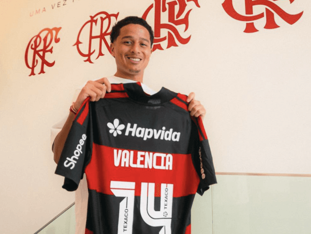 Anthony Valencia firma con Flamengo por cinco años