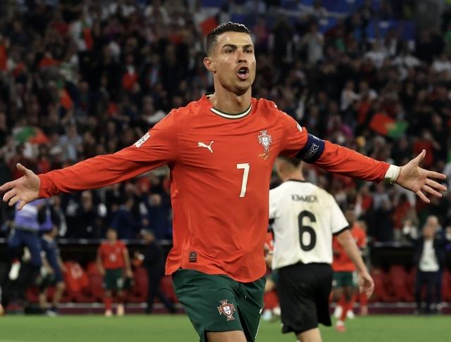 Cristiano Ronaldo, titular más veterano en un Mundial