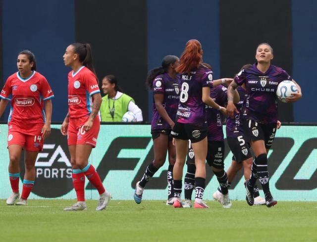 Dragonas IDV iguala 1-1 ante Belgrano en su debut en Libertadores