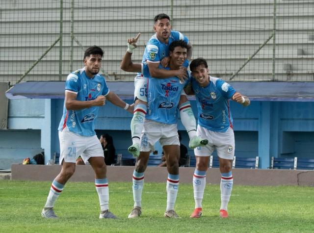 Manta FC vence 1-0 a Técnico con gol olímpico de Vergés