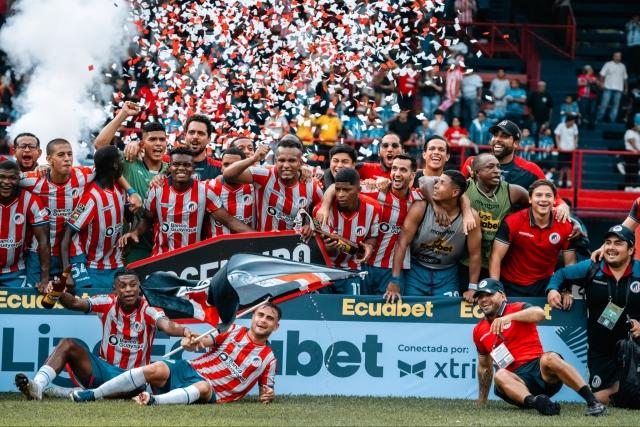 Atlético FC asegura ascenso y va por el título en la Serie B
