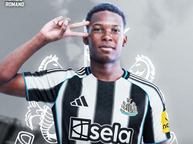 Newcastle confirma fichaje de Johan Martínez