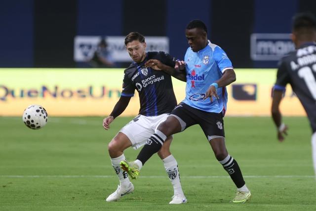 IDV rechaza oferta de Racing por Mateo Carabajal