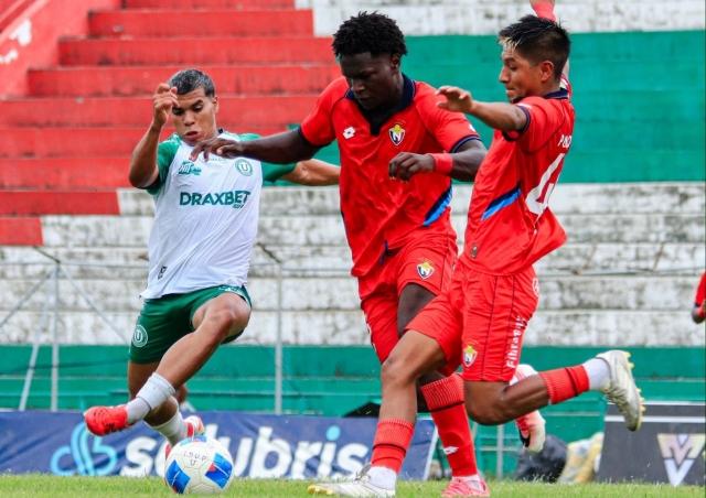Liga de Portoviejo derrota 3-2 a El Nacional y consolida su descenso