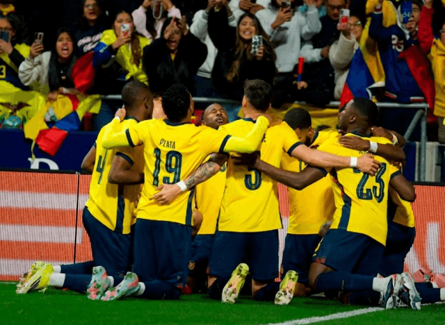 Ecuador enciende su orgullo patrio y se prepara para debut mundialista
