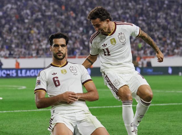 España vence 2-1 a Croacia con doblete de Mikel Merino