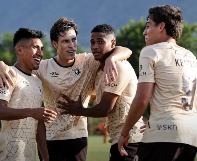 ¡DESPEGA LA BANDA DE ESTEBAN PAZ! Leones FC es NUEVO PUNTERO de la Serie B