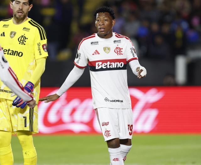 Gonzalo Plata y su hermano generan malestar en Flamengo por retraso en regreso