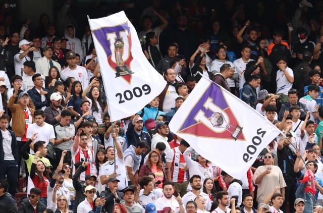 La afición de Liga se vuelca al estadio para el Clásico
