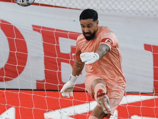 Huracán perdió 2-0 ante Barracas pese a Galíndez y Caicedo