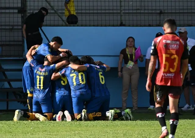 Imparable! IDV aplastó a Deportivo Cuenca y se reafirma en lo más alto con su victoria 16 del año