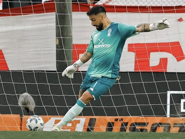 Hernán Galíndez analiza su futuro en Huracán