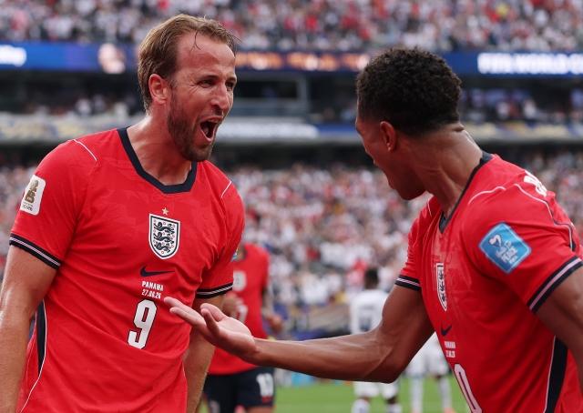 Inglaterra venció 2-0 a Panamá y espera rival en octavos